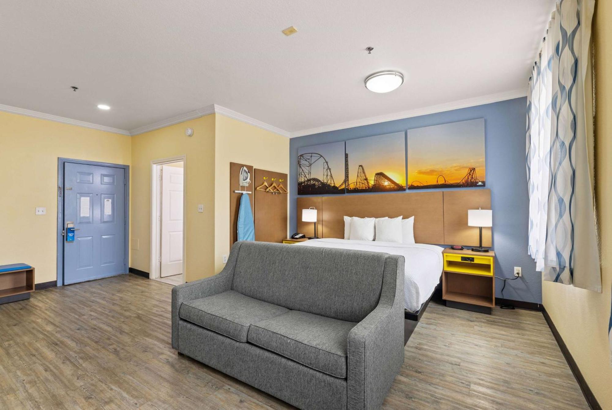 Days Inn & Suites By Wyndham Dfw Airport South-Euless Esterno foto
