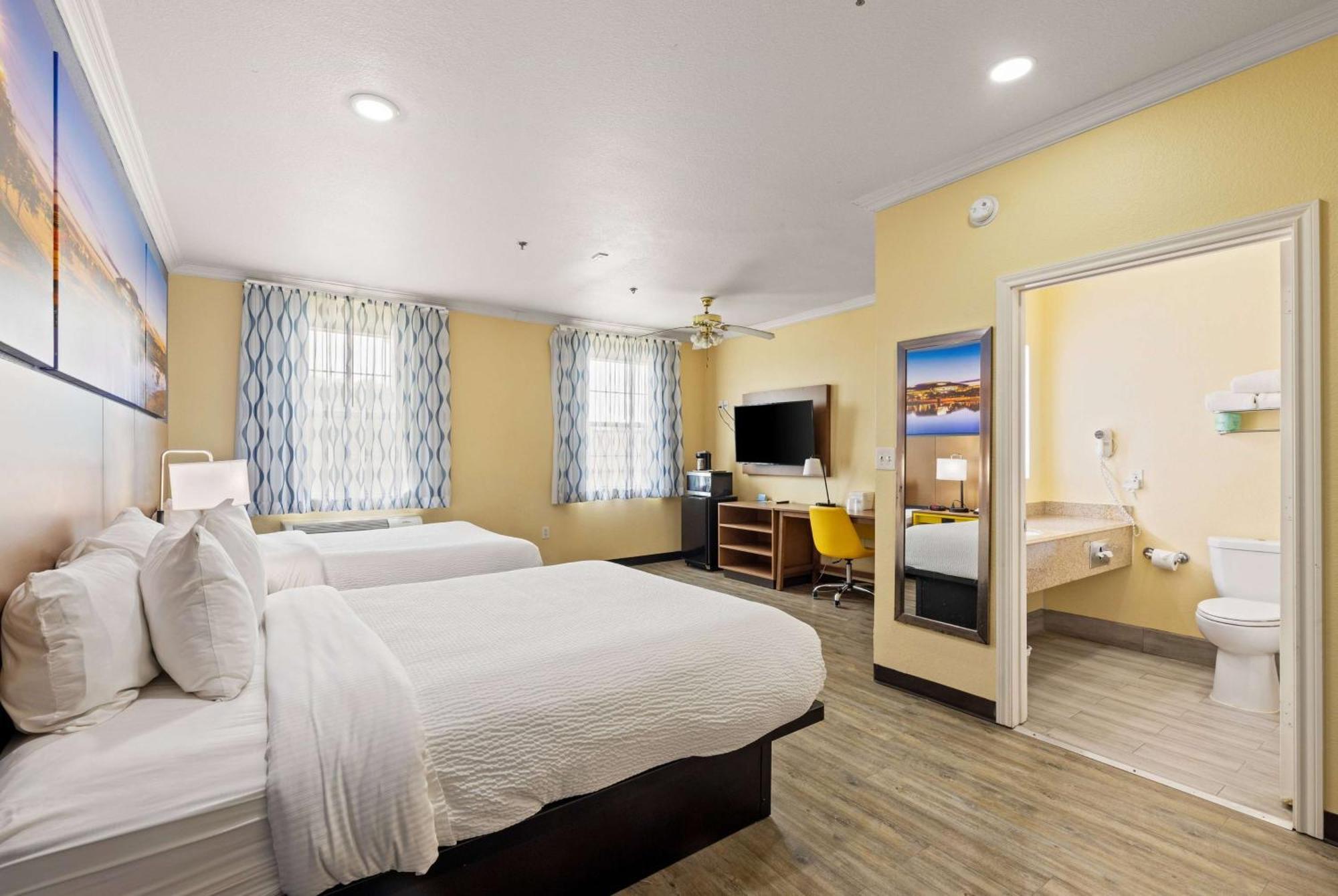 Days Inn & Suites By Wyndham Dfw Airport South-Euless Esterno foto