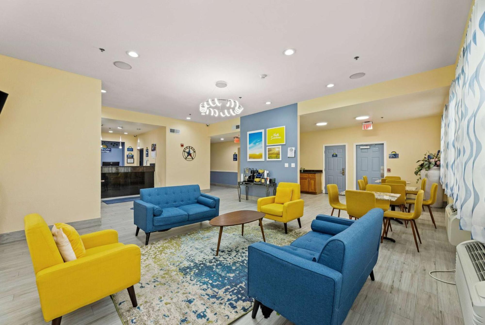 Days Inn & Suites By Wyndham Dfw Airport South-Euless Esterno foto